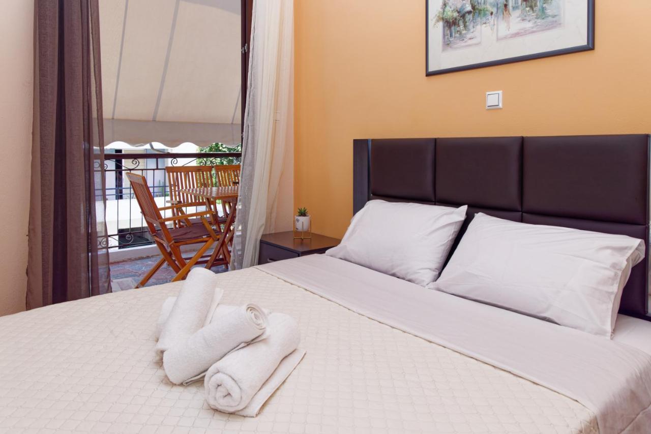 Serenity Apartment Каламата Екстер'єр фото