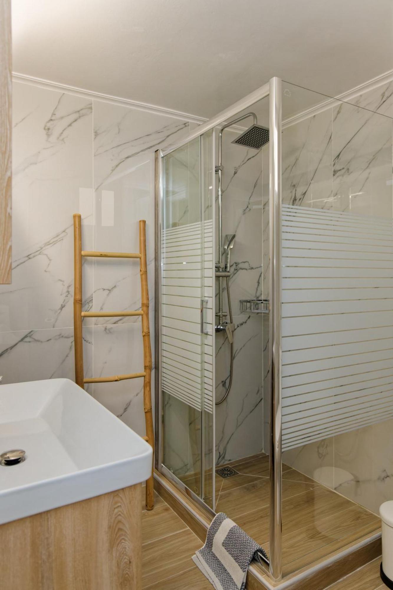 Serenity Apartment Каламата Екстер'єр фото