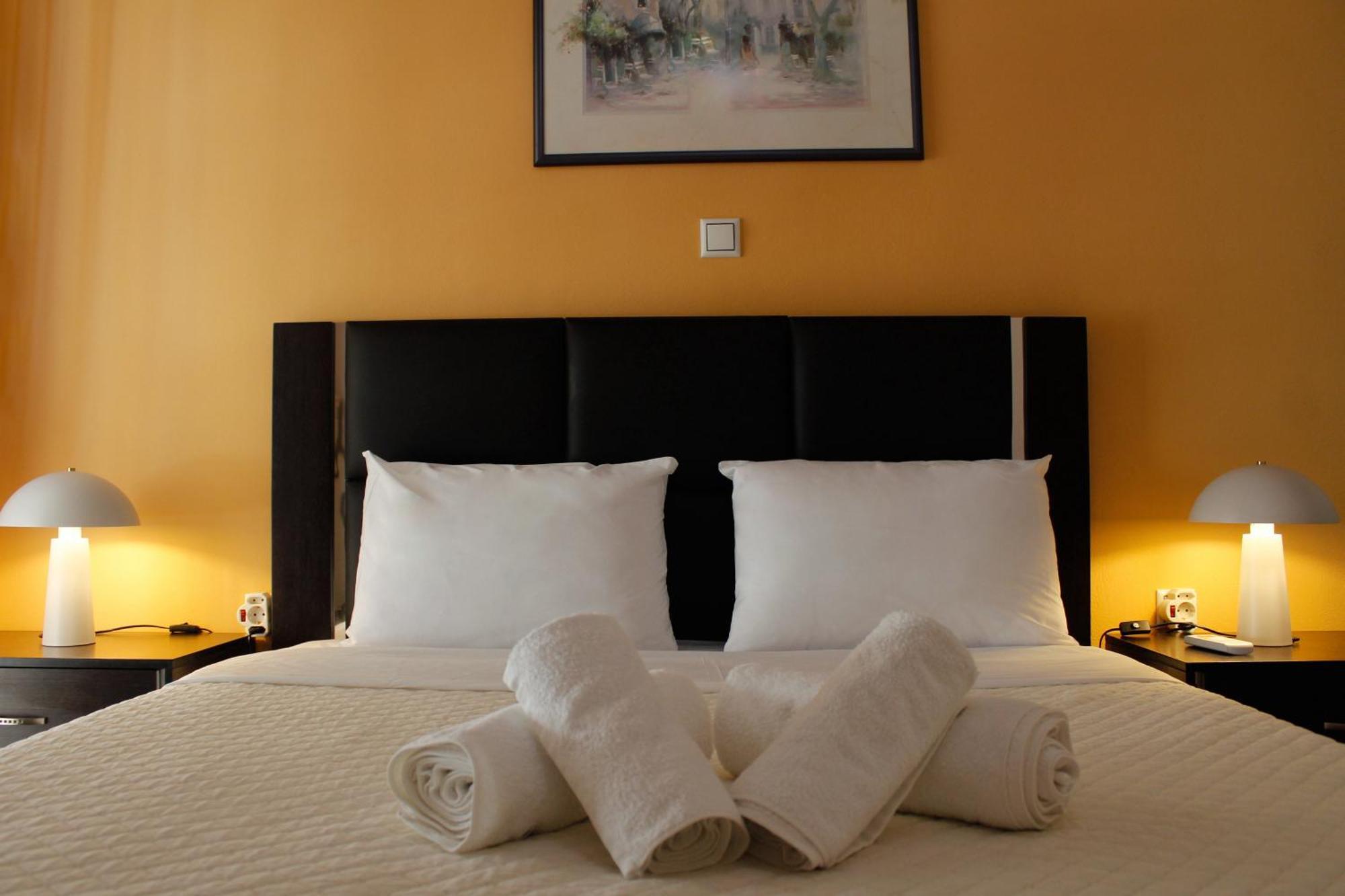 Serenity Apartment Каламата Екстер'єр фото